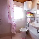 דירה Mit Wasserblick By Interhome *
