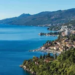 Mit Wasserblick By Interhome Opatija