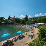 Mit Wasserblick By Interhome *